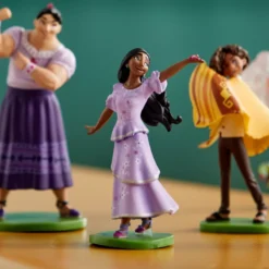 Encanto Deluxe Figurine Playset -Disney Magic Deals Store 460062217455 2